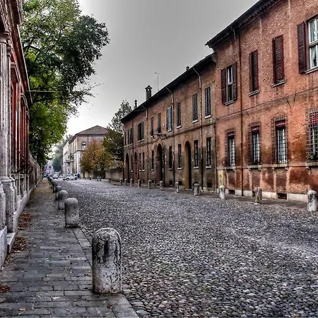 Lefarfalle フェラーラ