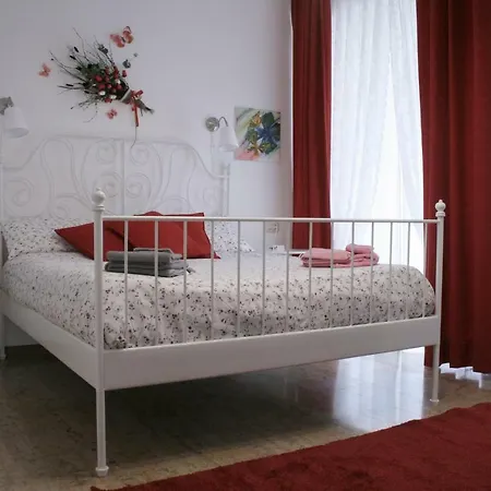 Lefarfalle Bed & Breakfast *