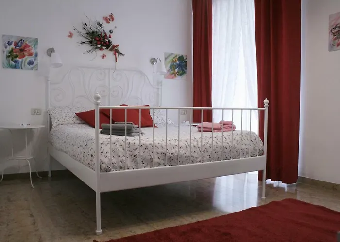 Lefarfalle Bed & Breakfast *